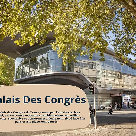 Le Terminus - Face A La Gare De Tours