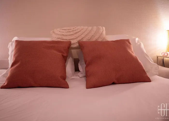 Le Terminus - Face A La Gare De Apartament